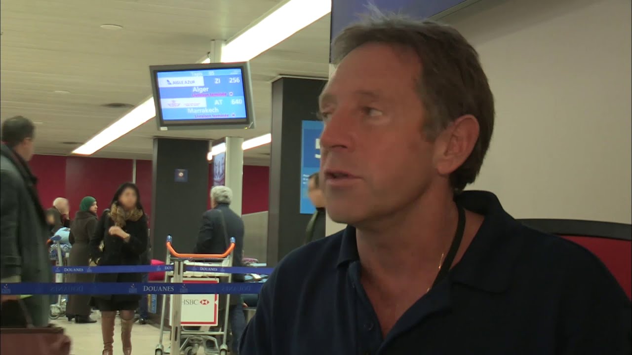 Trafic de Cigarettes à Barbès : Enquête Exclusive sur un Quartier Épicentre 🚬