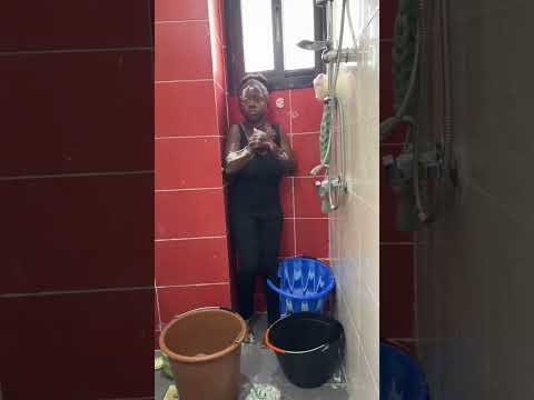 Quand Mimi fait demi toilettes ,🤣 Qui a déjà vécu ça #funny #comedy #mimi