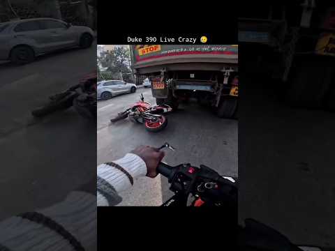 Duke 390 Live Crash 😢 #shorts #ytshorts #duke390 #bike #rider