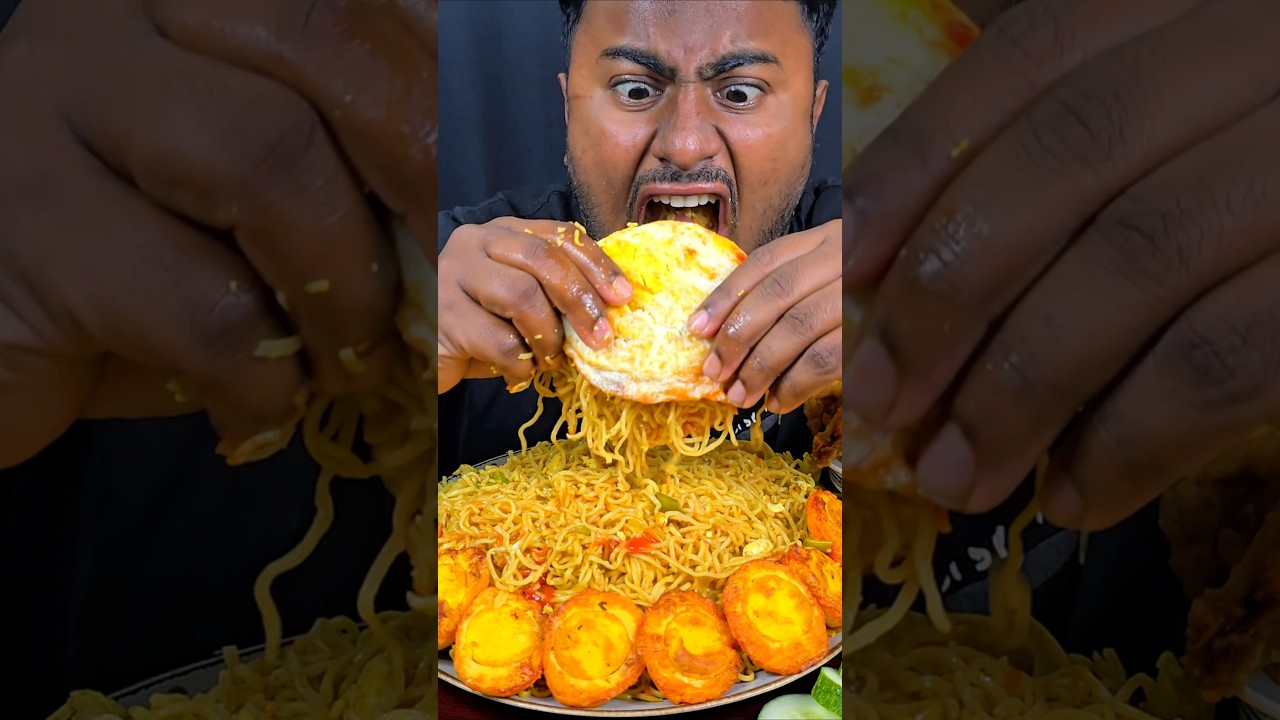 Spicy Egg Noodles Mukbang 🌶️