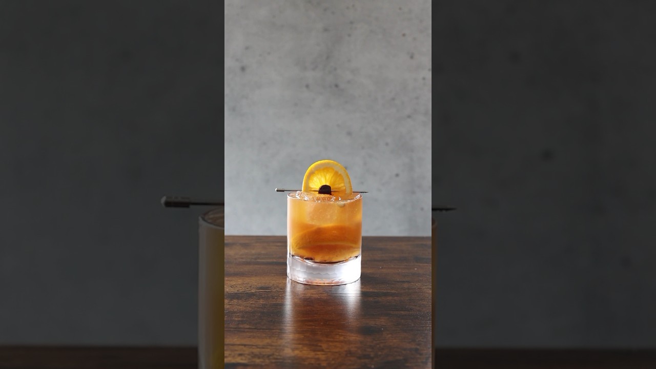 Classic Wisconsin Old Fashioned Recipe 🥃 – Perfect Brandy Cocktail Guide