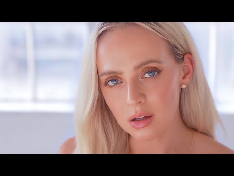 Golden - HUNTR/X ('Kpop Demon Hunters') - Madilyn Bailey Acoustic Cover Version