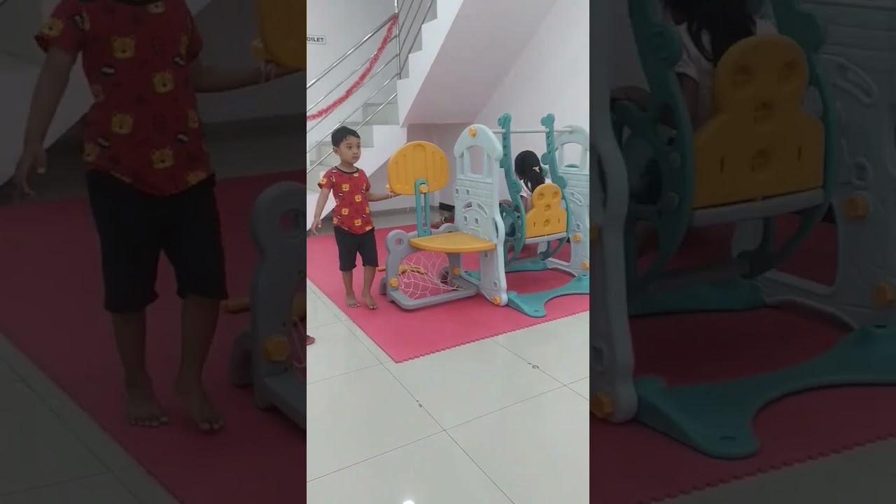 Anak Sembunyi di Balik Es Krim 🍦