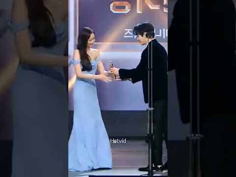 Junho Yoona - Kings & Queens Win Award ver 🏆 #junho  #yoona Lets Vote again. Follow for more video