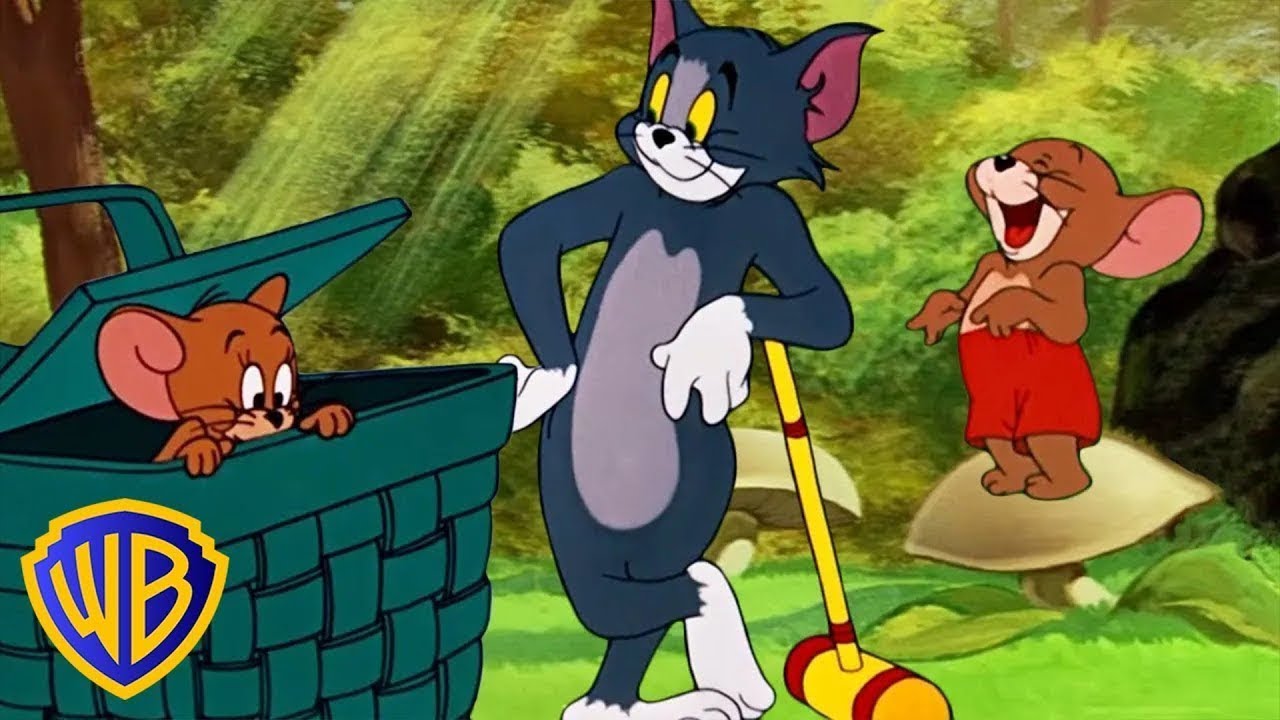 Tom & Jerry's Outdoor Adventures 🌳 | Classic Cartoon Compilation