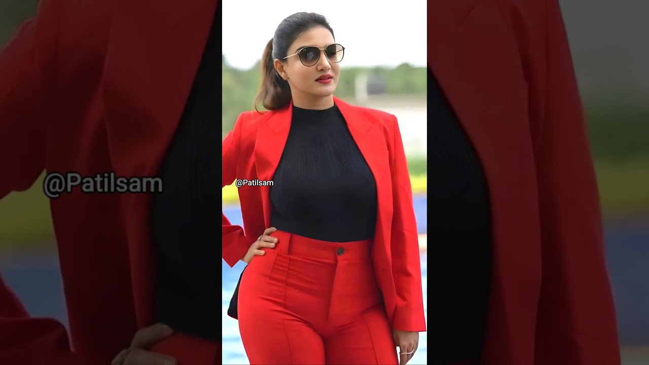 🔥 Honey Rose's Hot Performance in 'Tip Tip Barsa Paani' | Classic 90s Song