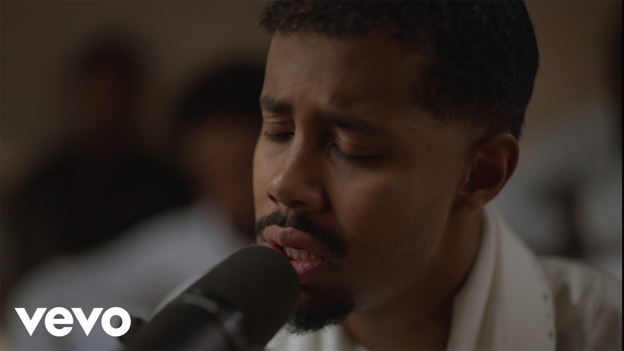 Mustafa - Dunya (Live Performance)