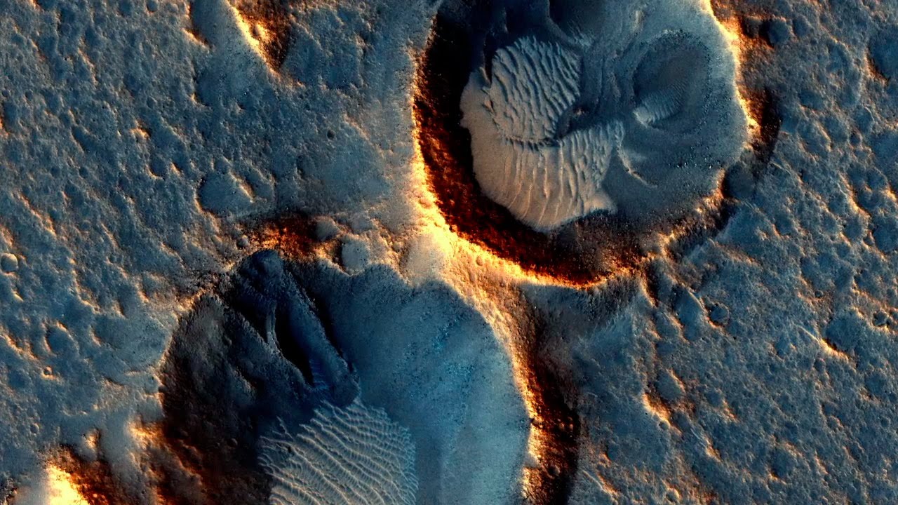 Stunning Mars Views Captured by MRO π