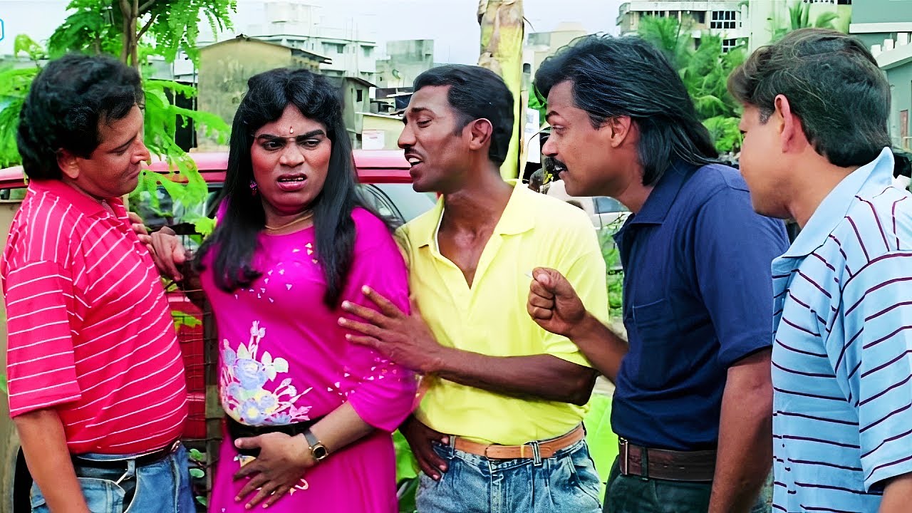 मैं अकेली हूँ और तुम चार! 😂 Johnny Lever का सबसे खतरनाक लेडी अवतार | जॉनी लीवर दे दना दन कॉमेडी सीन