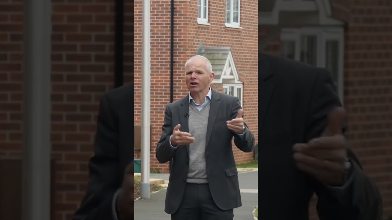 House Prices Drop £14,600 in a Year 🏠