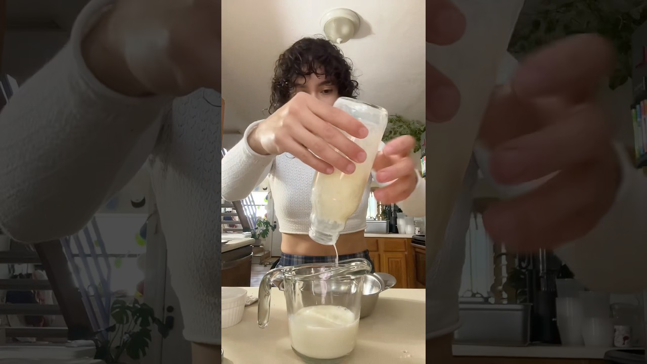 Fresh butter in under 15 minutes #sustainableliving #homemade #homemadebutter