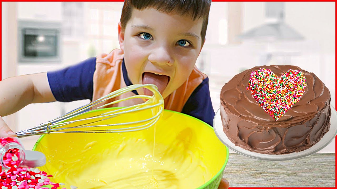 Caleb & Mommy Surprise Daddy with a Delicious Valentine's Day Cake! 🎂