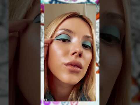 Look 70's #viral #fyp #tutorial #makeup #beauty #girl #eyemakeup #tip #fullface #blue #70s #oldmoney