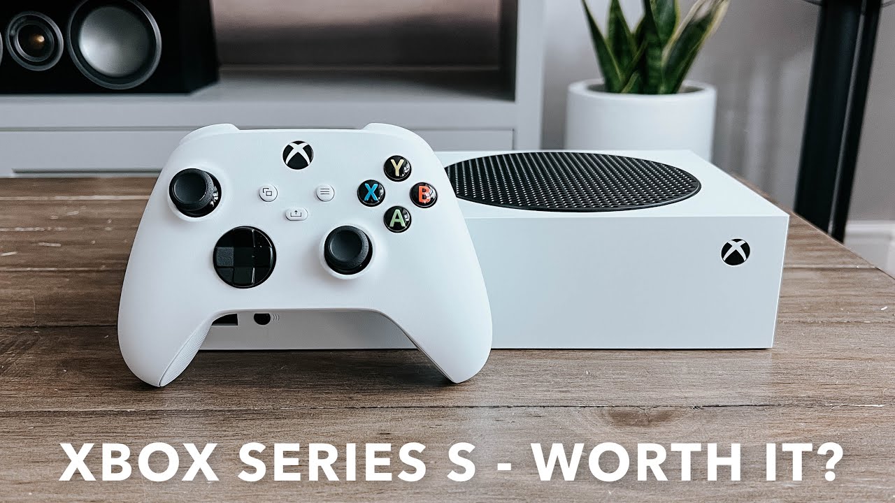 Should You Buy the Xbox Series S? 🤔