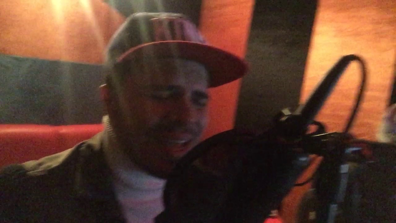 لايف أغنية شايل هموم حسين غاندي 2017 🎶