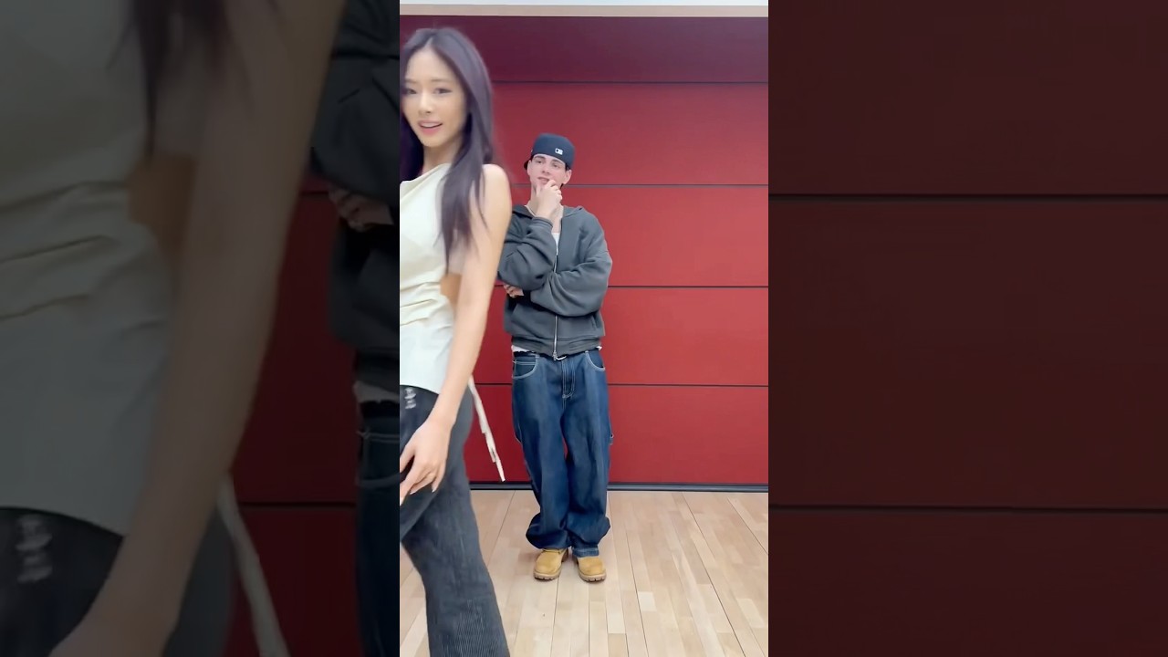 Corbyn Besson & TZUYU - Blink 👀