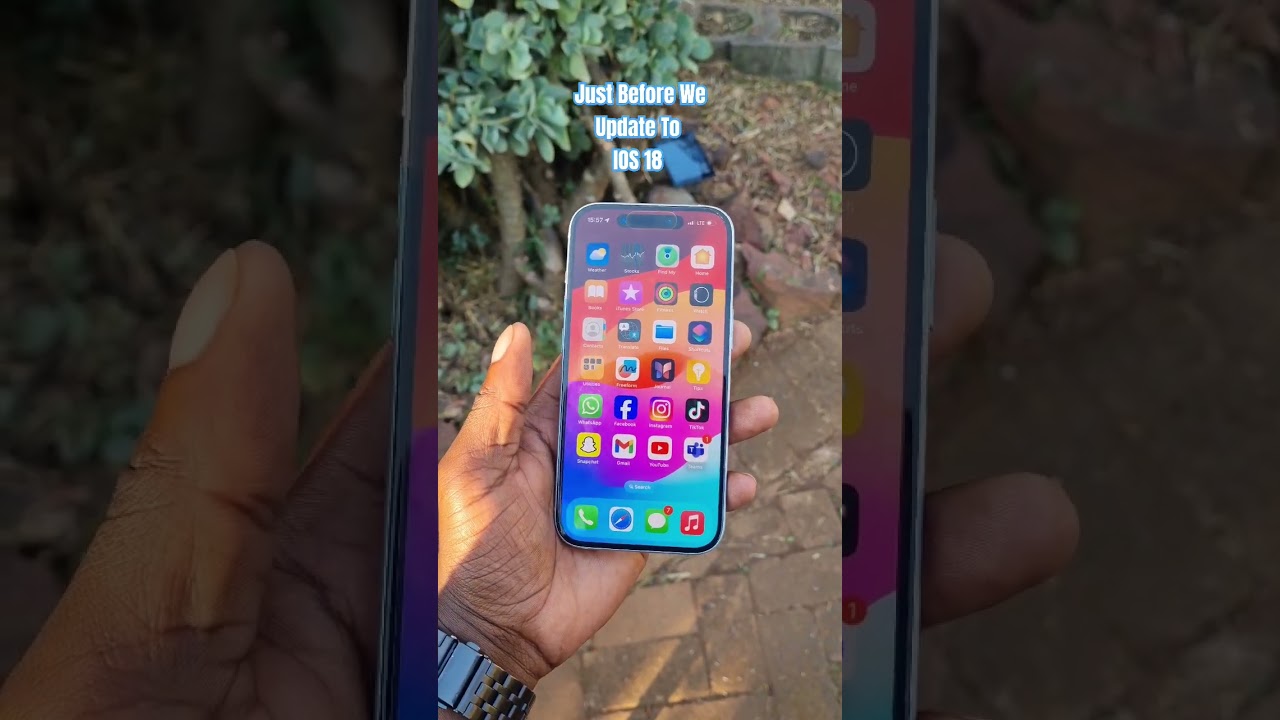 Should You Update to iOS 18 on Your iPhone? π€