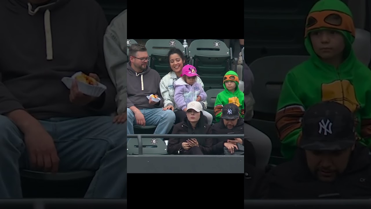 Kid in turtle costume gets foul ball and THROWS IT BACK!! 🤣🤣