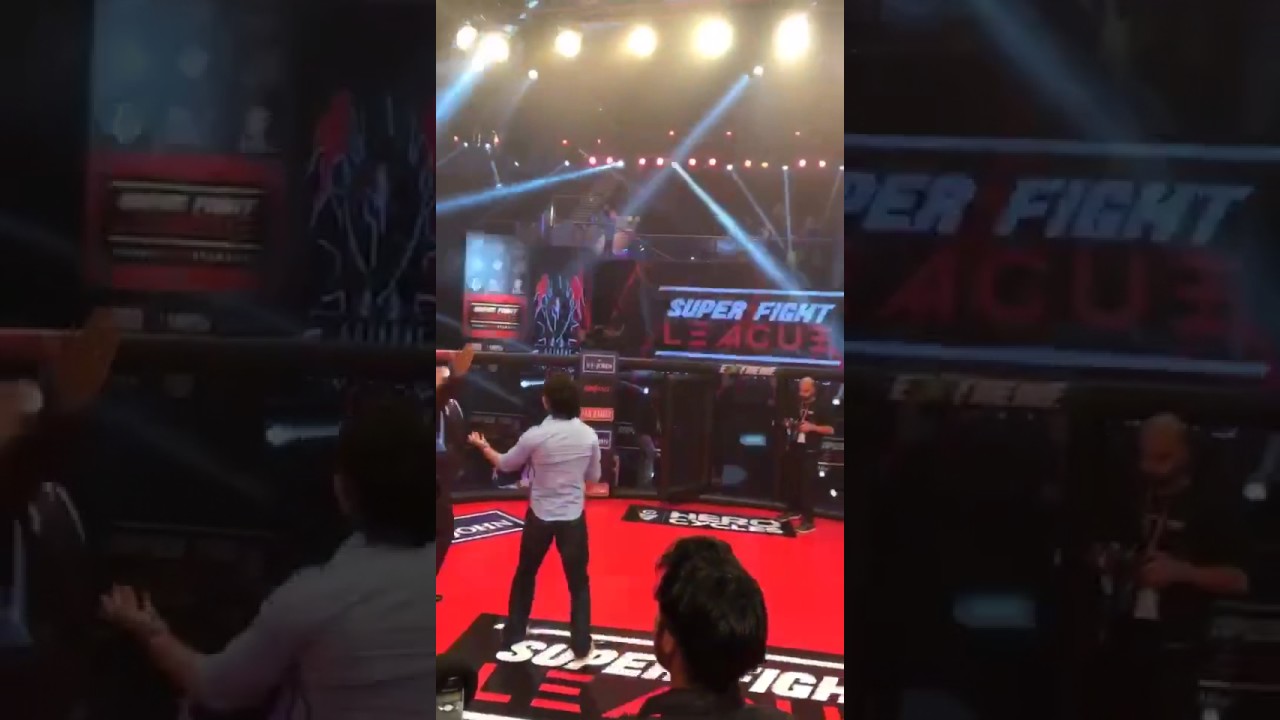 Tiger Shroff Demonstrates MMA Skills in Cage 🥊