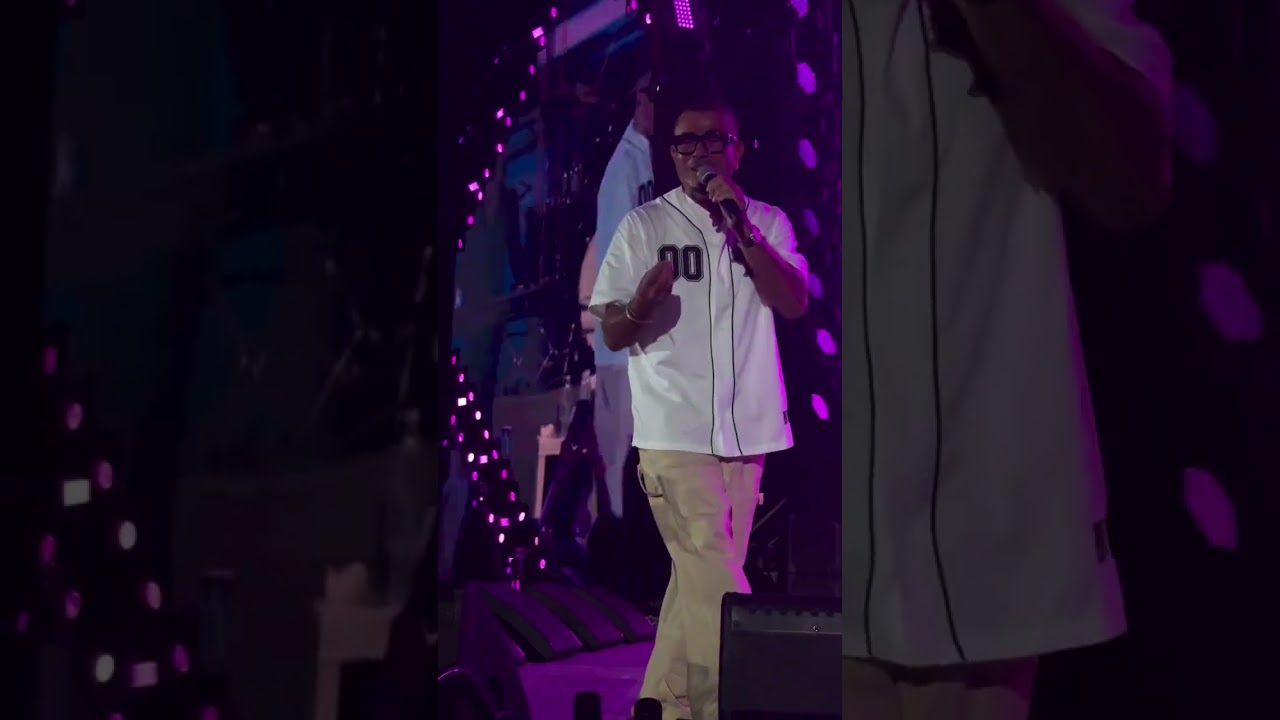 عمرو دياب يثير الحماس بأداء مذهل في حفلة 'خطفونى' 🎤