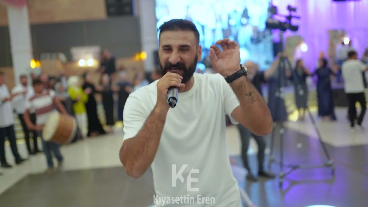 Mehmet Köse's Energetic Teqil Halay Dance 🎶