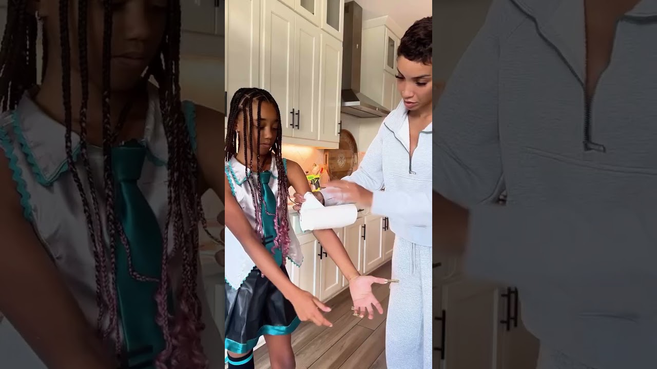 Create a Cute DIY Hatsune Miku Halloween Costume for Kids! 🎃