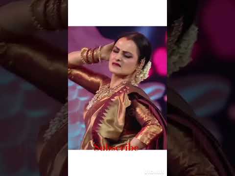 Khaike paan banaras wala ❤ 💕 #amitabhbachchan #rekha #bollywood #hitsong #viralfypシ