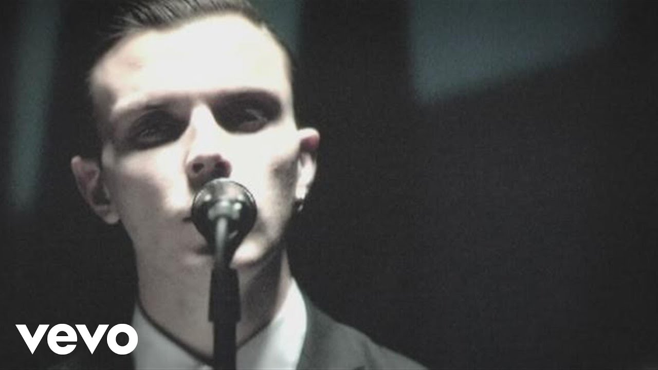 Hurts - Illuminated (Official Live Performance) 🎤
