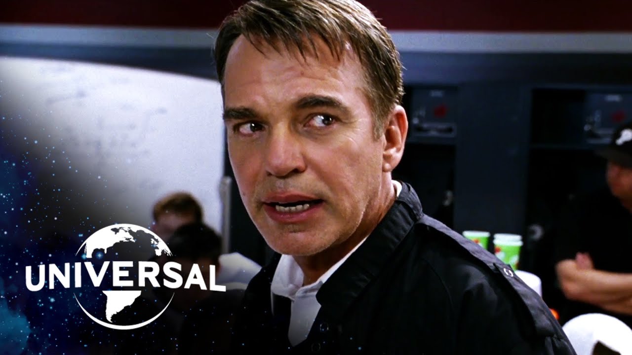 Inspiring Farewell: Coach Gaines’s Emotional Pep Talk Before the Final Game 🏈