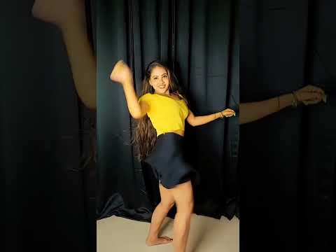 Aap Ke Aa Jane Se #ytshorts #shorts #trending #kuhuraj #govinda #khudgarz #dance #aapkeaajanese