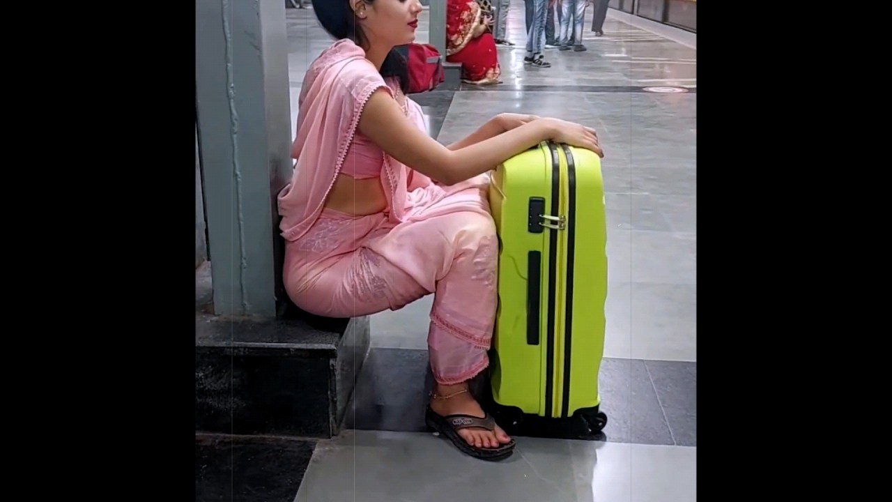 महिला का अद्भुत कारनामा रेलवे स्टेशन पर 🚉