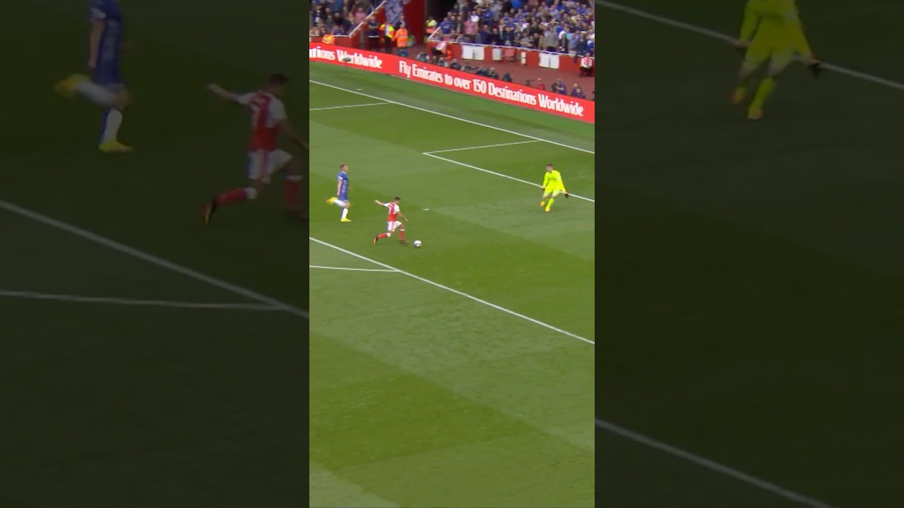 Sanchez’s Cheeky Goal vs Chelsea ⚽