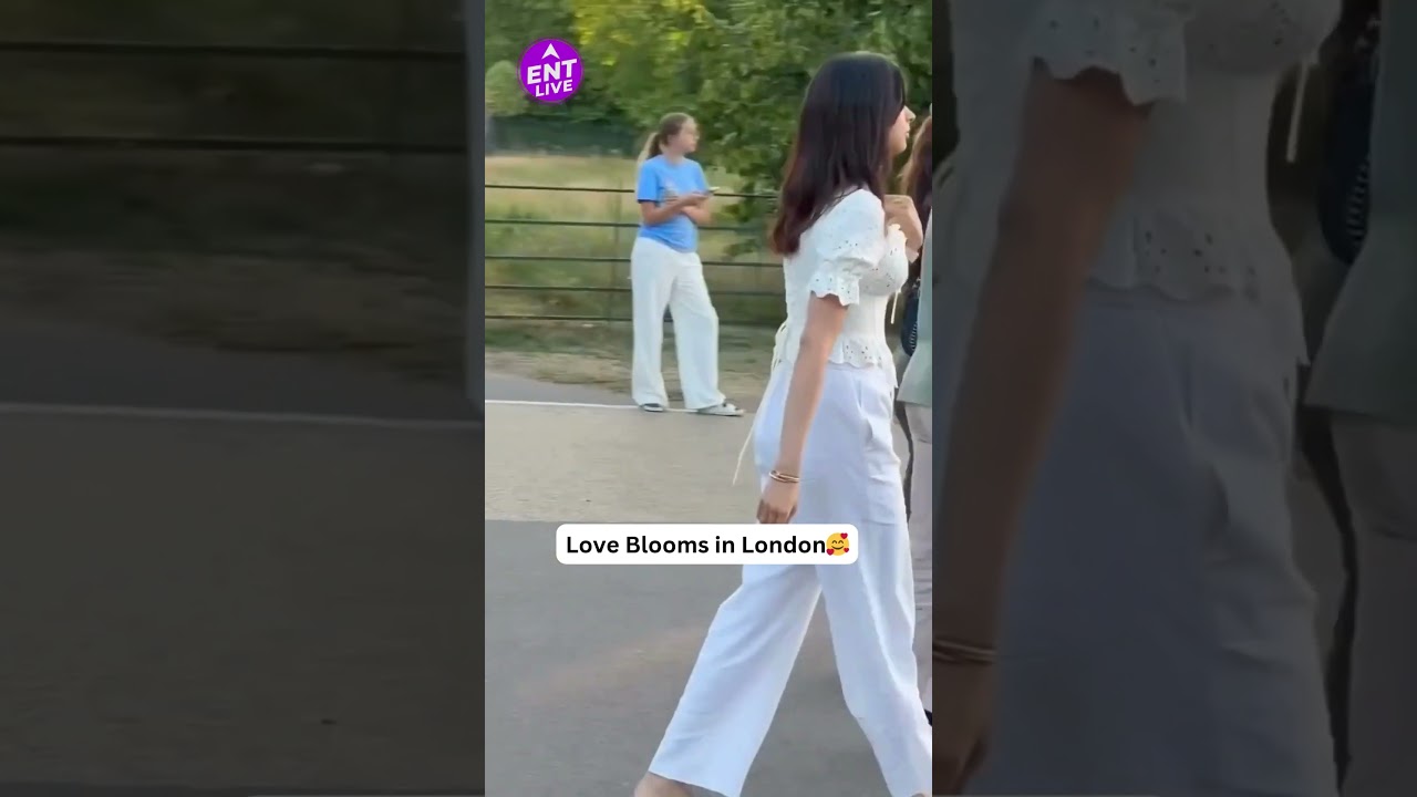 Janhvi Kapoor & Shikhar Pahariya Turn London Streets into Their Runway 🌟