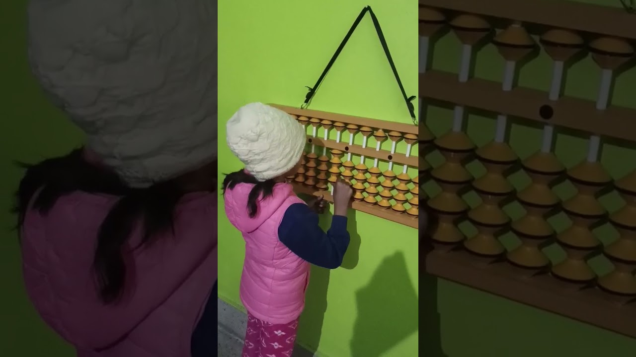 What Is an Abacus? Discover the Ancient Manual Calculator 🧮