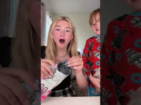 HELPP this is too funny #fyp #foryou #foryoupage #labubu#unboxing#lafufu