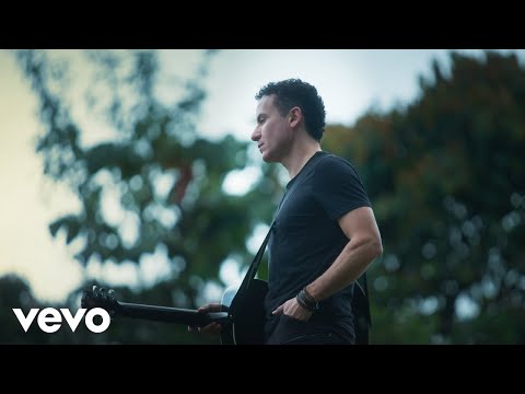 Fonseca - Besos en la Frente (Official Video)