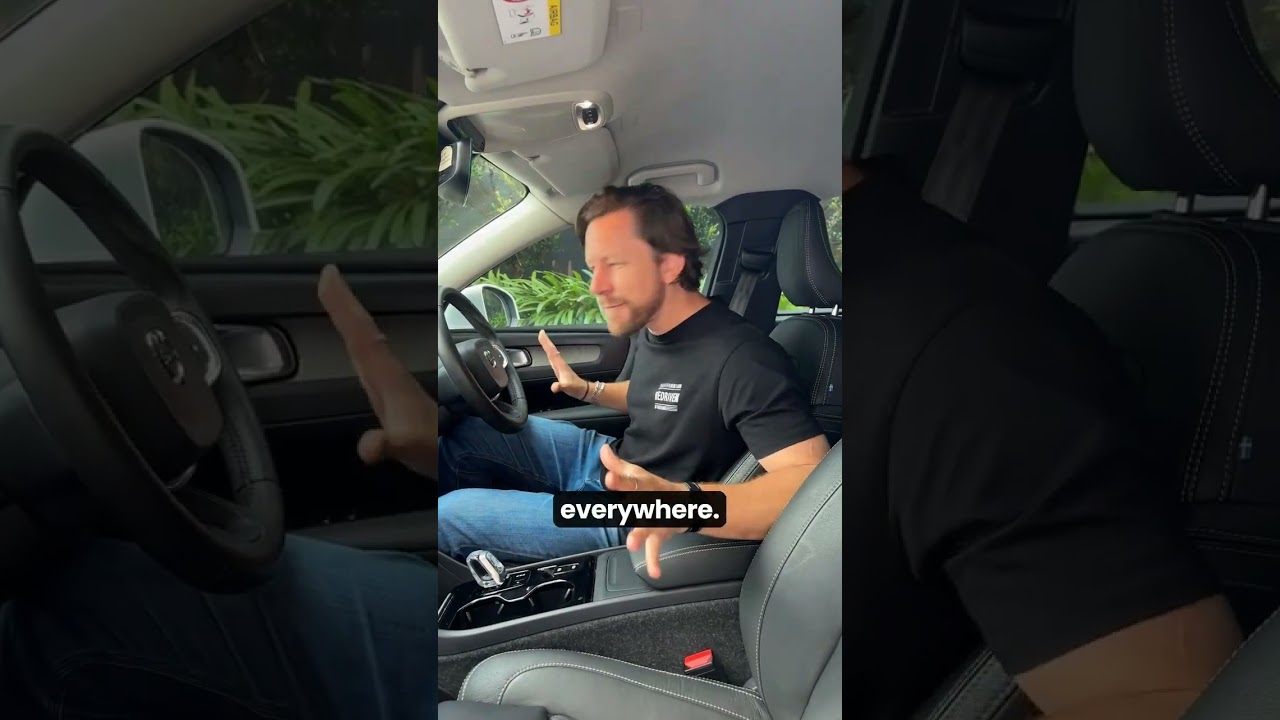 Volvo XC40 - 3 GOOD & BAD things #shorts