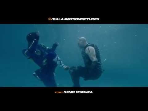 A Flying Jatt Vs Raka | Underwater Fight