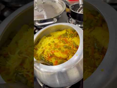 Kyu nahi ho raha kaam?😥 #nehabisht #ytshorts #tehrirecipe #pulaorecipe #cooking #easyrecipe