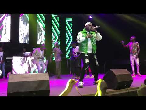 Napakbwoy Performs on Stage 🎶