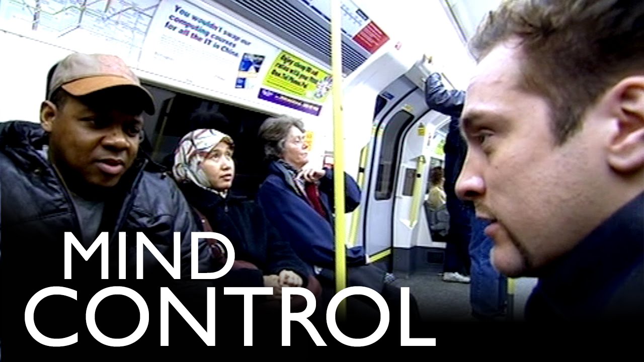Derren Brown's Mind Tricks on London Underground π