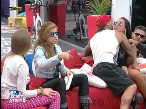 Cristiana e Vânia discutem aos gritos e quase trocam agressões - Casa dos Segredos 5 - Zétuga