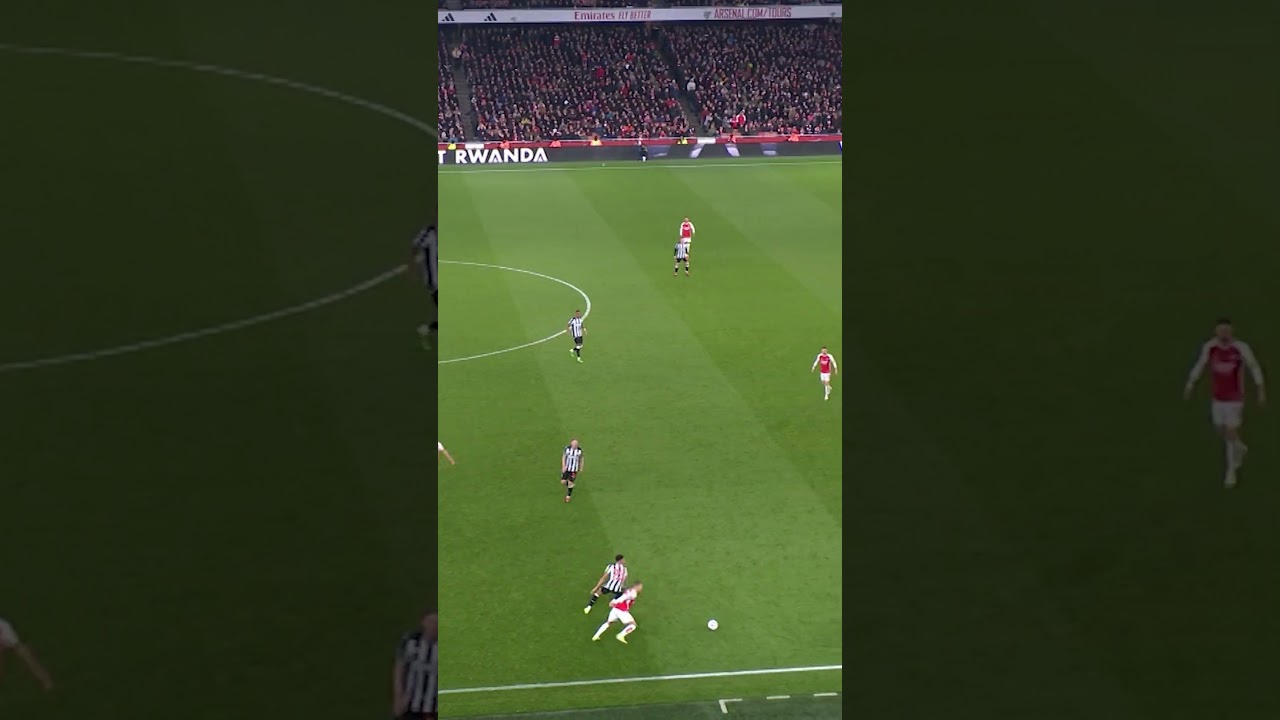 Trossard's Skills Showcase ⚽