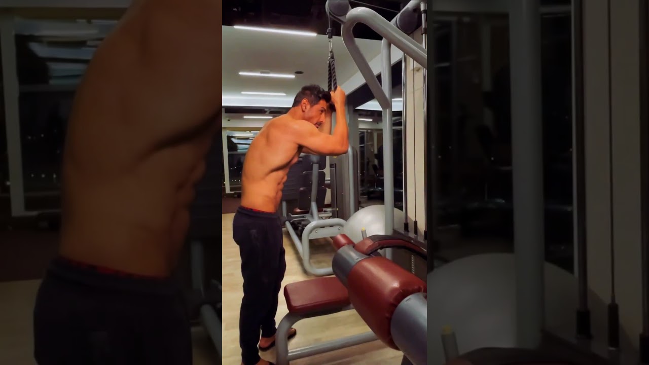 John Abraham's 18-Year Gym Journey & Fashion Evolution 💪