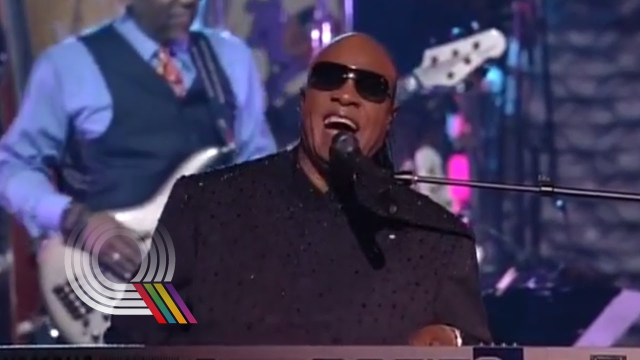 Stevie Wonder & Nikki Yanofsky - Let The Good Times Roll