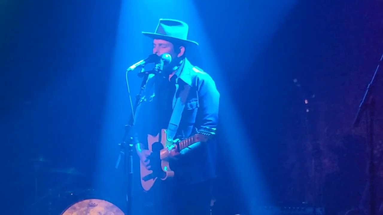 Appaloosa Bones Live by Gregory Alan Isakov ๐ถ