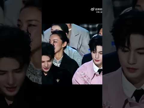 Wang Anyu and Zhang Linghe. What a visual 😍