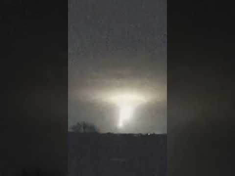 ⚡ ВС РФ нанесли удар баллистической межконтинентальной ракетой „ Орешник ” по Южмашу в Днепре.