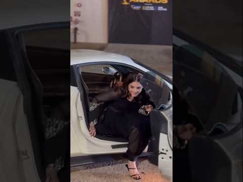 Dur-e-Fishan Entry At 10th Hum Awards Show 😍🔥 #durefishan #humtv #pakistaniactress #love #wedding