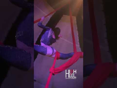 Cuban Acrobatics Meets Bollywood | International Artists at their Best